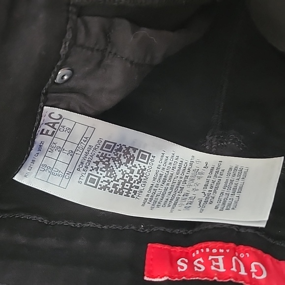 🖤 GUESS Willa Tassel Denim Capris 🖤 - Picture 12 of 12